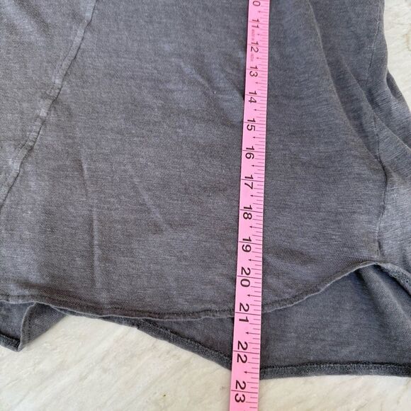 Tahari 100% linen gray Top shirt Linen Asymmetrical Hem Short Sleeve size M - Picture 7 of 7